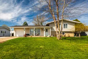 3013 Lincoln Ave, La Crosse, WI 54601 - Photo 1