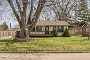 207 West Ave, Holmen, WI 54636 - Photo 1
