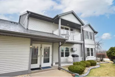 810  Rockingham Ct, West Bend, WI 53090 - Photo 1