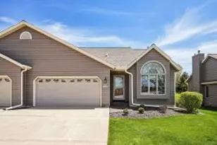 W204N16184 Jackson Dr, Jackson, WI 53037 - Photo 1