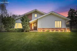 W214N10404 Oak Ln, Germantown, WI 53022 - Photo 1