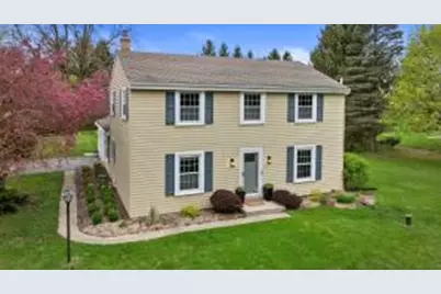 10606  Robinwood Ct, Cedarburg, WI 53012 - Photo 1