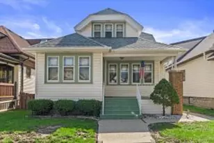 3306 S 15th Pl, Milwaukee, WI 53215 - Photo 1