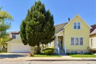 2111 N Holton St, Milwaukee, WI 53212 - Photo 1