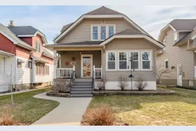 539  5th Ave, West Bend, WI 53095 - Photo 1