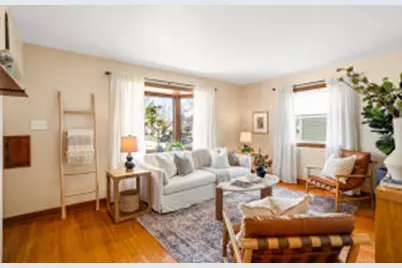 129 E Ohio Ave, Milwaukee, WI 53207 - Photo 1