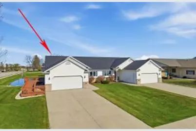 11 S 1st St, Oostburg, WI 53070 - Photo 1