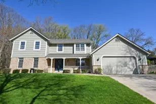 822 S Comanche Ln, Waukesha, WI 53188 - Photo 1