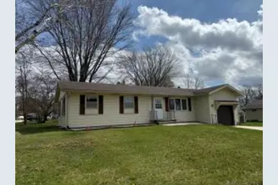 1604  Calumet Dr, New Holstein, WI 53061 - Photo 1