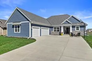 1320 Foxwood Pass, Oconomowoc, WI 53066 - Photo 1
