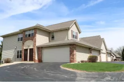 1022 E Woodview Ct, Slinger, WI 53086 - Photo 1