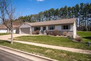 705 Pine Cone Pl, Holmen, WI 54636 - Photo 1