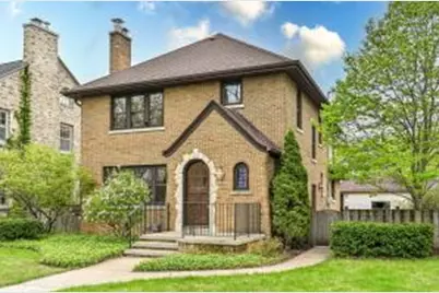 5426 N Diversey Blvd, Whitefish Bay, WI 53217 - Photo 1
