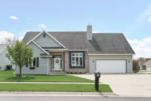 933 South St, Watertown, WI 53094 - Photo 1