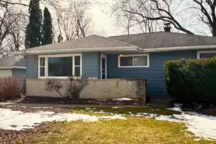N61W14967 Wigwam Dr, Menomonee Falls, WI 53051 - Photo 1