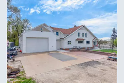 S25W27133  Rocky Hills Ct, Waukesha, WI 53188 - Photo 1