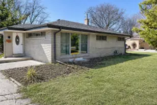 2985 Arbor Dr, Brookfield, WI 53005 - Photo 1
