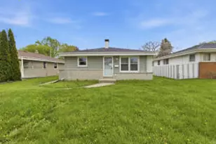 2619 E Bolivar Ave, Saint Francis, WI 53235 - Photo 1
