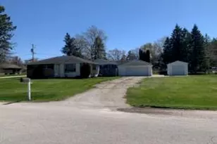 3331 E Carol Ct, Oak Creek, WI 53154 - Photo 1