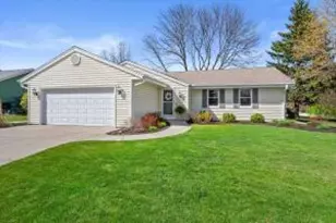 N76W15272 Prairie Ln, Menomonee Falls, WI 53051 - Photo 1