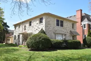 1227 E Kensington Blvd, Shorewood, WI 53211 - Photo 1