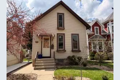 2615 S Delaware Ave, Milwaukee, WI 53207 - Photo 1