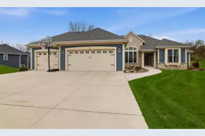 718  Meadow Ridge Ln, Plymouth, WI 53073 - Photo 1