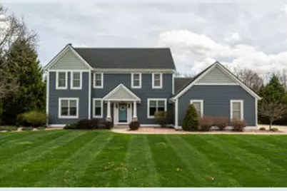 612  Hunters Xing, Slinger, WI 53086 - Photo 1