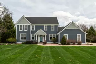 612 Hunters Crossing, Slinger, WI 53086 - Photo 1