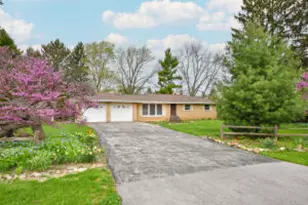 W226N309 Takoma Dr, Pewaukee, WI 53186 - Photo 1