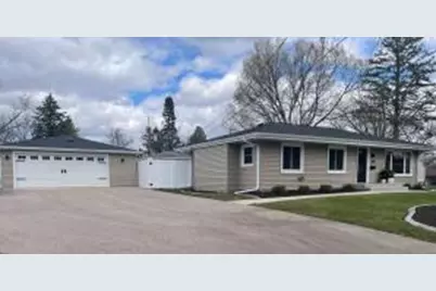 814 E Chicago St, Whitewater, WI 53190 - Photo 1