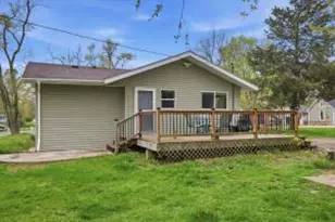 33015 Bohner Dr, Burlington, WI 53105 - Photo 1