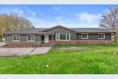 18775 W Observatory Rd, New Berlin, WI 53146 - Photo 1