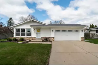 973  13th Ave, Grafton, WI 53024 - Photo 1