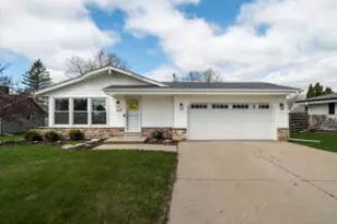 973 13th Ave, Grafton, WI 53024 - Photo 1