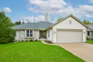 2935 Stillwater Cir, Waukesha, WI 53189 - Photo 1