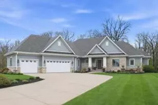 236 Four Winds Ct, Hartland, WI 53029 - Photo 1
