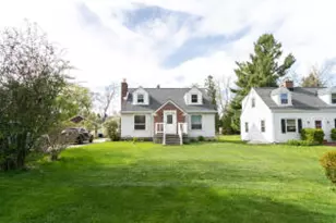 10540 W Spring Green Rd, Greenfield, WI 53228 - Photo 1