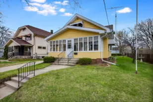 1019 S 25th St, Manitowoc, WI 54220 - Photo 1