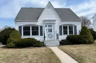 501 S 30th St, Manitowoc, WI 54220 - Photo 1