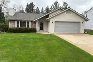 7369 S Hillendale Dr, Franklin, WI 53132 - Photo 1