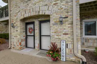 1132 W Baldwin Ct, Mequon, WI 53092 - Photo 1