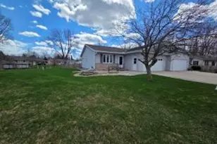 2209 Virginia Dr, Manitowoc, WI 54220 - Photo 1