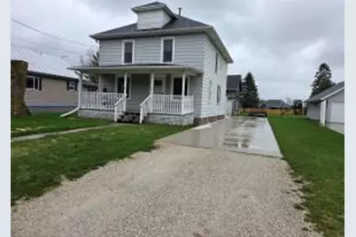 713  Forest Home Dr, Francis Creek, WI 54220 - Photo 1