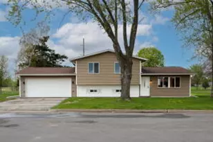 1736 Viking Ave, Holmen, WI 54636 - Photo 1