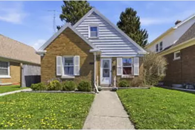 2045  Quincy Ave, Racine, WI 53403 - Photo 1