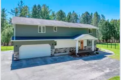 4939  Connemara Ct, Sheboygan, WI 53083 - Photo 1