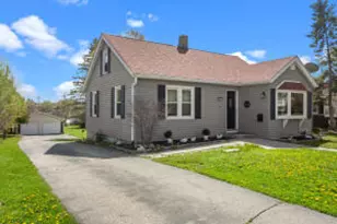 927 Clover St, Lake Geneva, WI 53147 - Photo 1