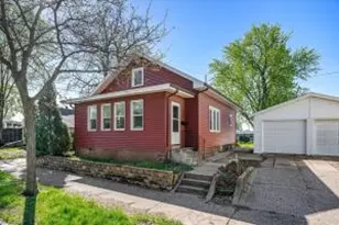 512 Windsor St, La Crosse, WI 54603 - Photo 1