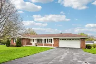 18660 Arcadia Pl, Brookfield, WI 53045 - Photo 1